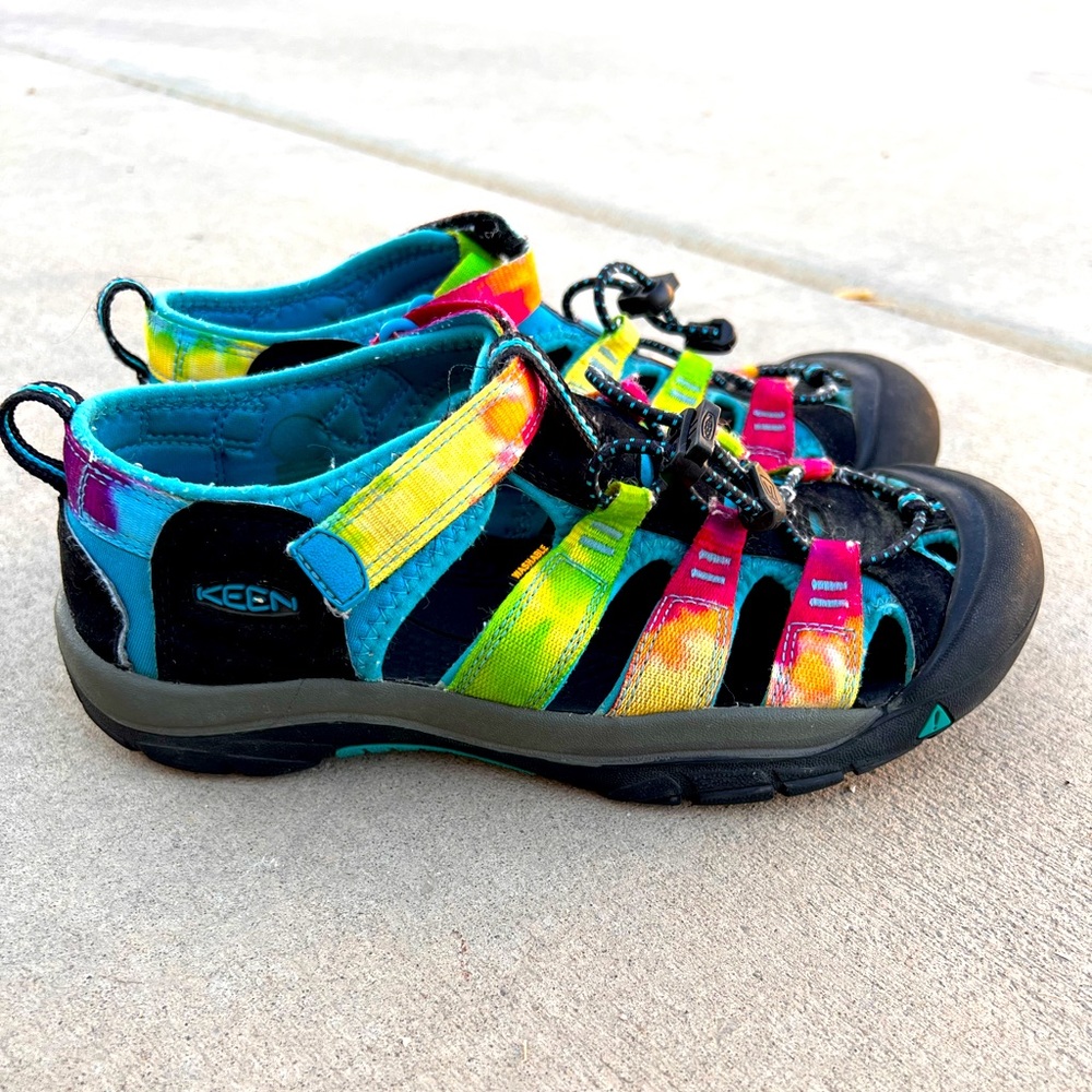 Women’s Size 38 Keen Sandals